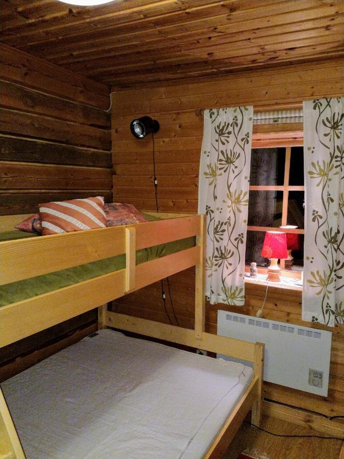 Mysig timmerstuga vid sjön Björken Grangärde Exteriör bild
